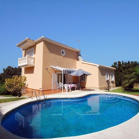 Villa Bugamvilla - Deniasol Екстериор снимка