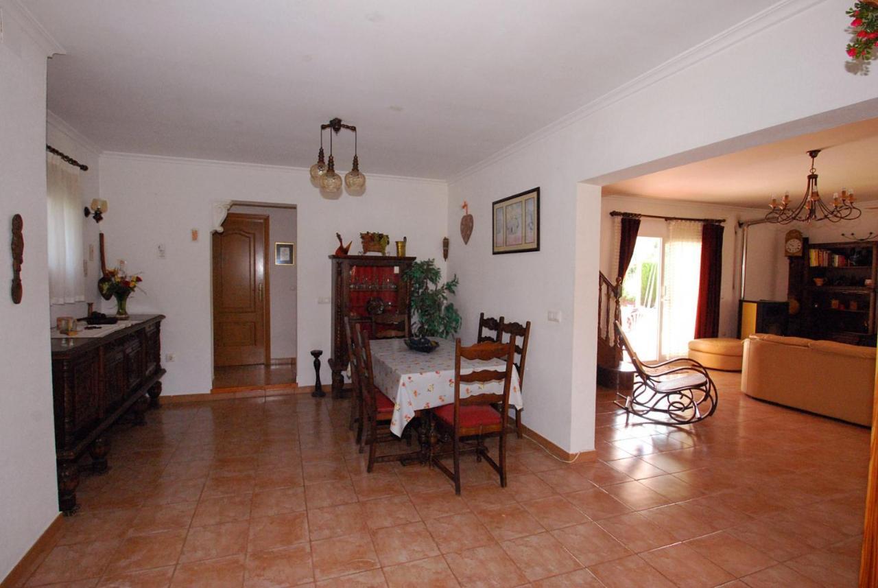 Villa Bugamvilla - Deniasol Екстериор снимка