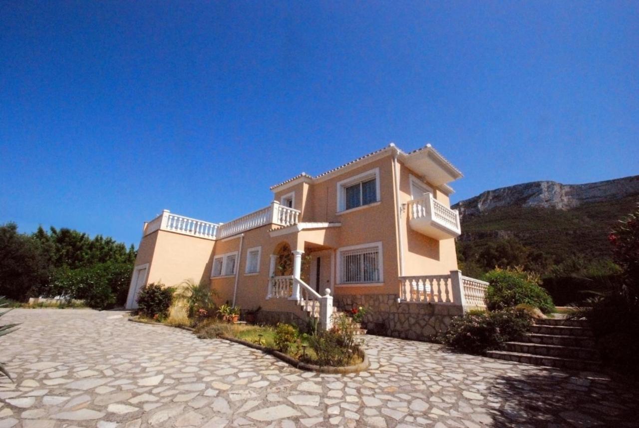Villa Bugamvilla - Deniasol Екстериор снимка