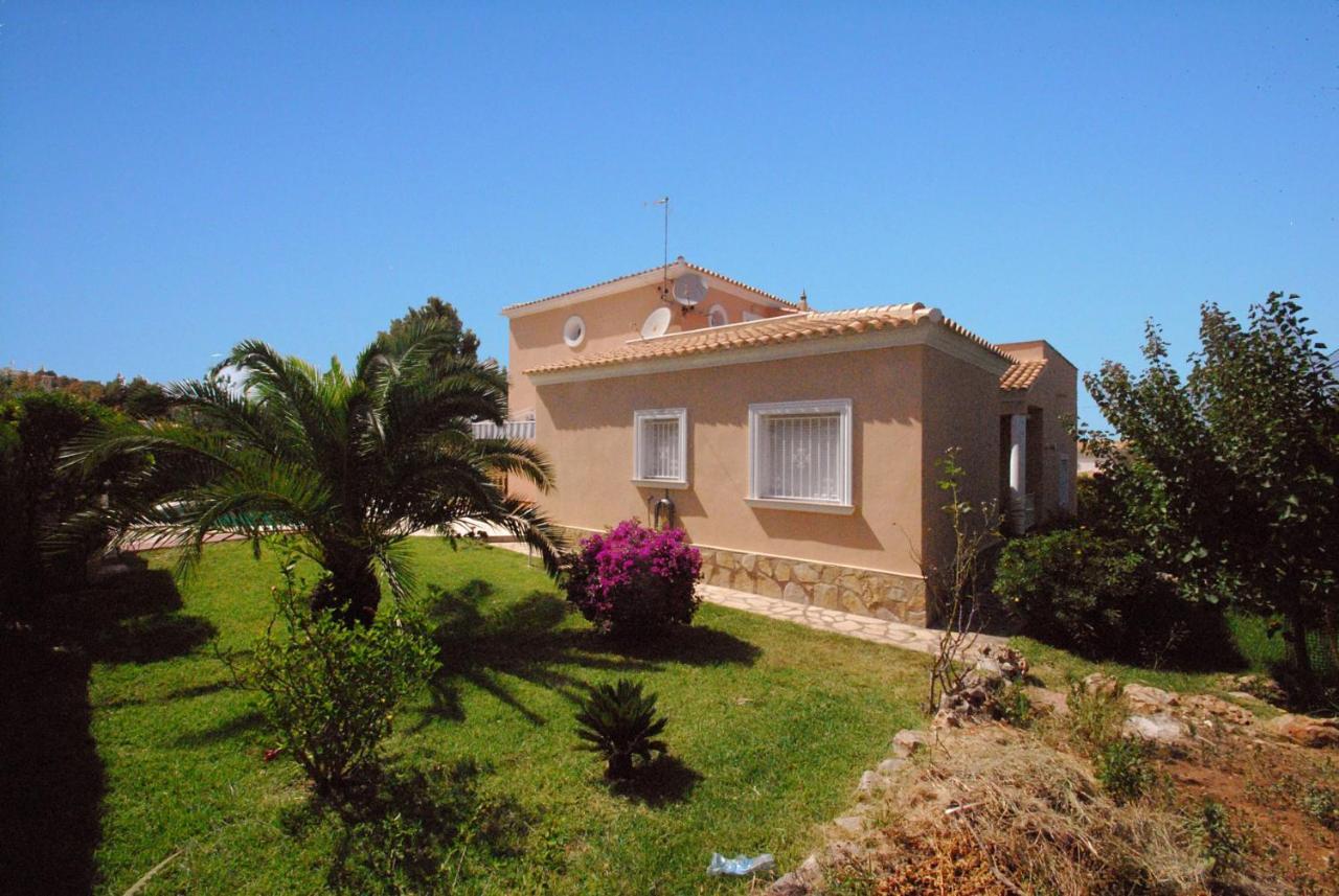 Villa Bugamvilla - Deniasol Екстериор снимка