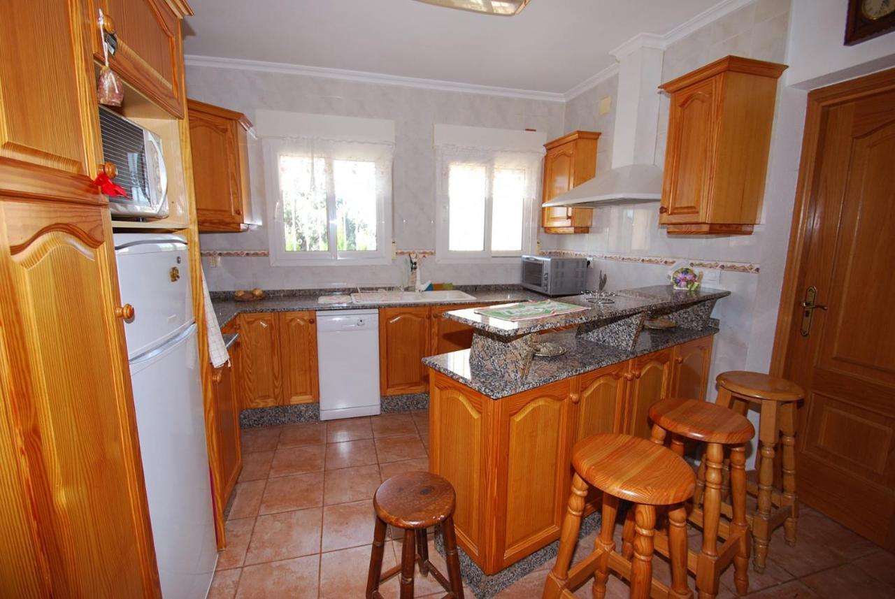 Villa Bugamvilla - Deniasol Екстериор снимка